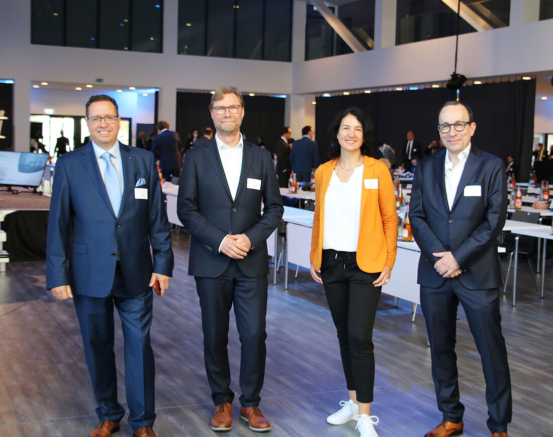 Justizminister Dirk Adams beim 9. Thüringer Tag für Insolvenzrecht und Sanierung.