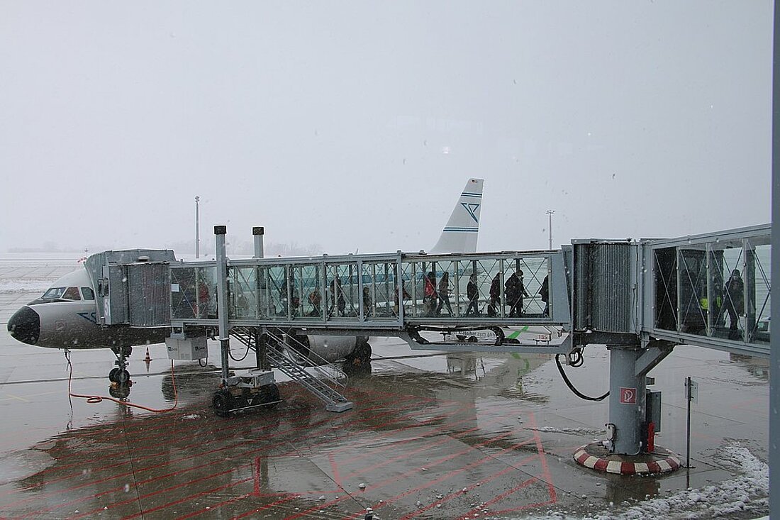 Im Rahmen der Luftbrücke der Bundesregierung sind ukrainische Geflüchtete mit einem Sonderflug aus der Republik Moldau nach Thüringen gebracht worden.