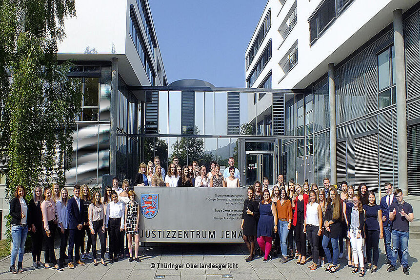 Informationen zu Ausbildung und Studium in der Justiz